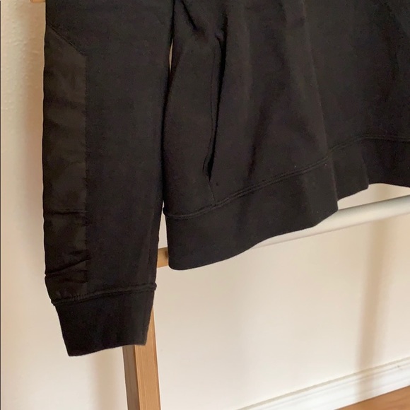 Nike Black Hoodie with Arm Detail & Pockets - Picture 7 of 7